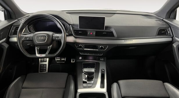 AUDI Q5 TODOTERRENO 2.0 40 TDI S TRONIC QUATTRO BLACK LINE 190 5p