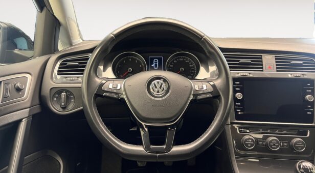 VOLKSWAGEN GOLF BERLINA CON PORTON (+) 1.0 TSI 85KW READY2GO 115 5p