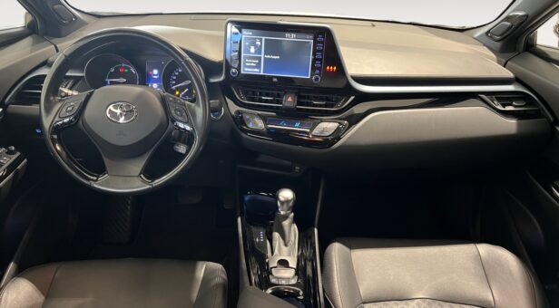 TOYOTA C-HR BERLINA CON PORTON 2.0 VVT I-HYBRID ADVANCE AUTO 184 5p