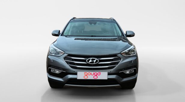 HYUNDAI SANTA FE TODOTERRENO 2.0 CRDI ESSENCE 2WD 7STR 150 5P 7 Plazas