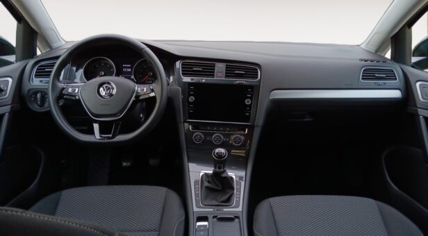 VOLKSWAGEN GOLF 1.5 TSI 96KW LAST EDITION 130 5p