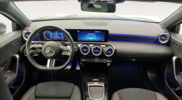 MERCEDES A-CLASS A 200 d COMPACTO