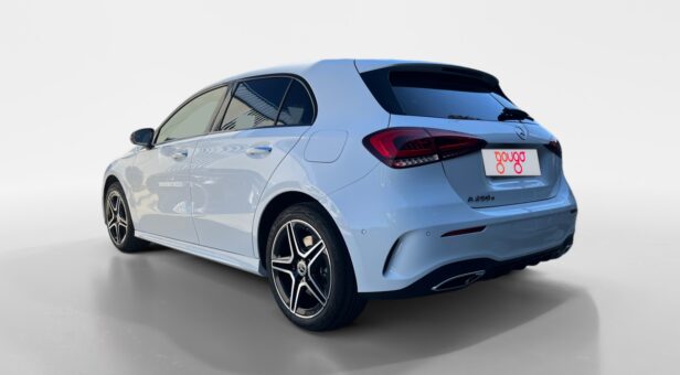 MERCEDES A-CLASS A 250 e COMPACTO