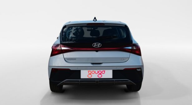 HYUNDAI I20 BERLINA CON PORTON 1.2 MPI KLASS 84 5p