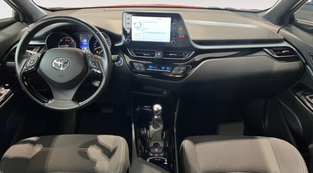 TOYOTA C-HR BERLINA CON PORTON 2.0 VVT I-HYBRID ADVANCE AUTO 184 5p