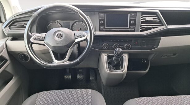 VOLKSWAGEN COMERCIALES LCV CARAVELLE 2.0 TDI CARAVELLE 6.1 TRENDLINE 110cv 9PLAZAS