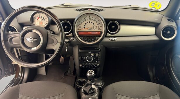 MINI MINI CABRIO 1.6 COOPER D CABRIO 112 2p