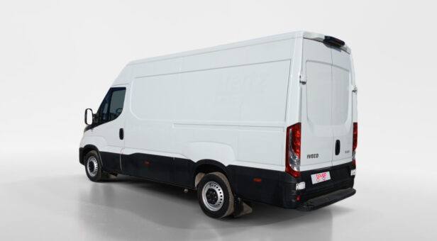 IVECO DAILY FURGON 2.3 TD 35S 16 V 4100/H3 18 M3 156 4p