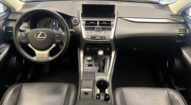 LEXUS NX 300h EXECUTIVE NAVIGATION 4WD AUTO 2.5 197 5p