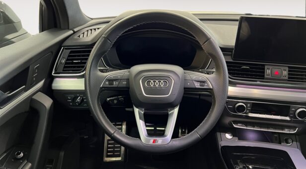 AUDI Q5 TODOTERRENO 2.0 40 TDI S TRONIC QUATTRO BLACK LINE 204 5p