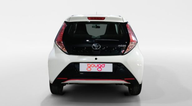 TOYOTA AYGO 1.0 VVT-I X-PLAY 69 5p