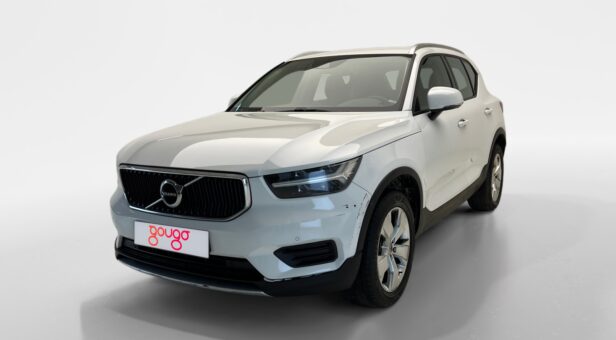 VOLVO XC40 MOMENTUM T3 1.5 AUTO 163CV 5p