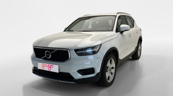 VOLVO XC40 MOMENTUM T3 1.5 AUTO 163CV 5p