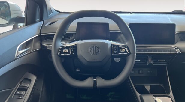 MG MG 3 LUXURY Hybrid