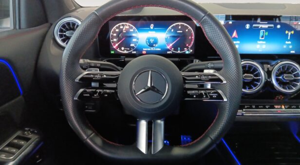 MERCEDES GLA -CLASS GLA 200 D AMG Line