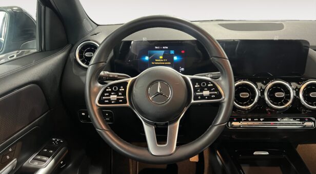 MERCEDES GLA -CLASS GLA 200 d