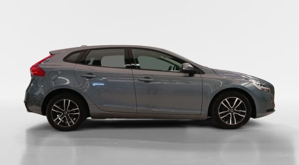 VOLVO V40 BERLINA CON PORTON 2.0 D2 MOMENTUM 120 5p