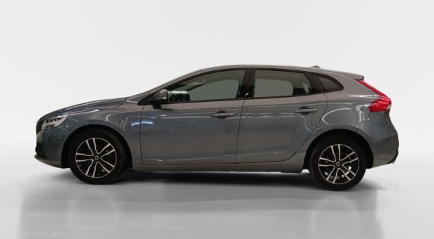 VOLVO V40 BERLINA CON PORTON 2.0 D2 MOMENTUM 120 5p