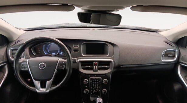 VOLVO V40 BERLINA CON PORTON 2.0 D2 MOMENTUM 120 5p