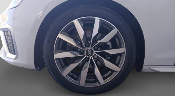 AUDI A4 FAMILIAR 2.0 35 TDI MHEV S TRONIC S LINE AVANT 163 5p AUDI A4 FAMILIAR 2.0 35 TDI MHEV S TRONIC S LINE AVANT 163 5p