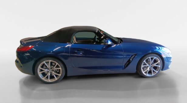 BMW Z4 BMW Z4 CABRIO 2.0 SDrive BMW Z4 BMW Z4 CABRIO 2.0 SDrive