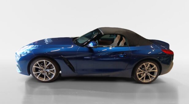 BMW Z4 BMW Z4 CABRIO 2.0 SDrive BMW Z4 BMW Z4 CABRIO 2.0 SDrive