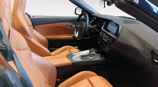 BMW Z4 BMW Z4 CABRIO 2.0 SDrive BMW Z4 BMW Z4 CABRIO 2.0 SDrive