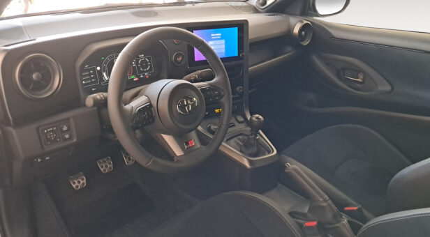 TOYOTA YARIS GR GR Yaris 260 T/M 3p RZ