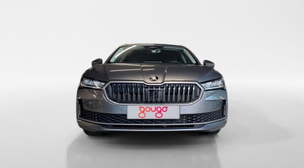 SKODA SUPERB FAMILIAR 2.0 TDI 110KW DSG SELECTION COMBI 150 5p
