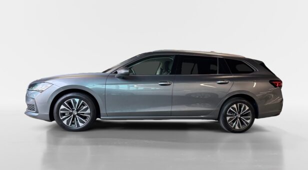 SKODA SUPERB FAMILIAR 2.0 TDI 110KW DSG SELECTION COMBI 150 5p