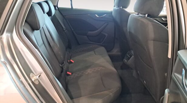 SKODA SCALA BERLINA CON PORTON 1.0 TSI 70KW AMBITION 95 5p
