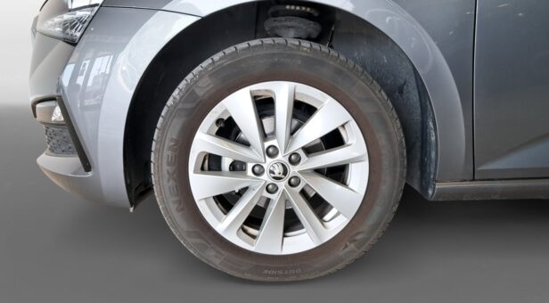SKODA SCALA BERLINA CON PORTON 1.0 TSI 70KW AMBITION 95 5p