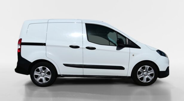 FORD TRANSIT COURIER FURGON DERIVADO DE TURISM 1.5TDCI 74KW TREND 100 4p