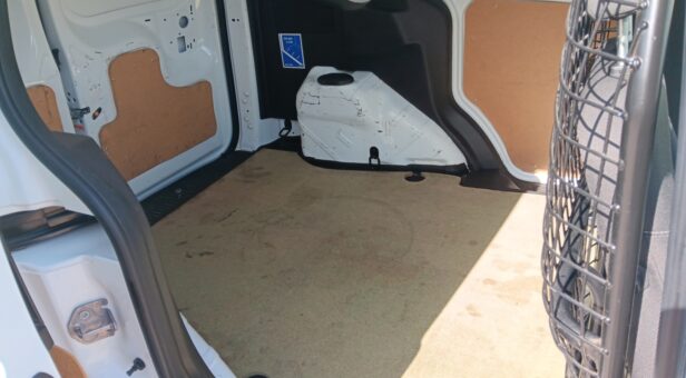 FORD TRANSIT COURIER FURGON DERIVADO DE TURISM 1.5TDCI 74KW TREND 100 4p