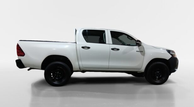 TOYOTA HILUX PICKUP 2.4 D-4D GX 4WD DOUBLE CAB 150 4p