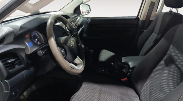 TOYOTA HILUX PICKUP 2.4 D-4D GX 4WD DOUBLE CAB 150 4p