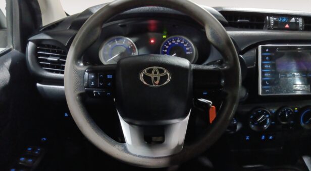TOYOTA HILUX PICKUP 2.4 D-4D GX 4WD DOUBLE CAB 150 4p