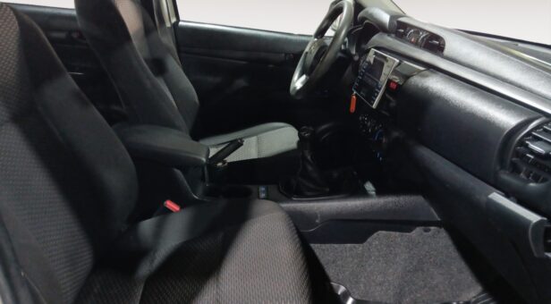 TOYOTA HILUX PICKUP 2.4 D-4D GX 4WD DOUBLE CAB 150 4p