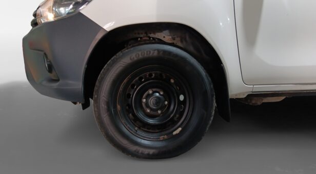 TOYOTA HILUX PICKUP 2.4 D-4D GX 4WD DOUBLE CAB 150 4p