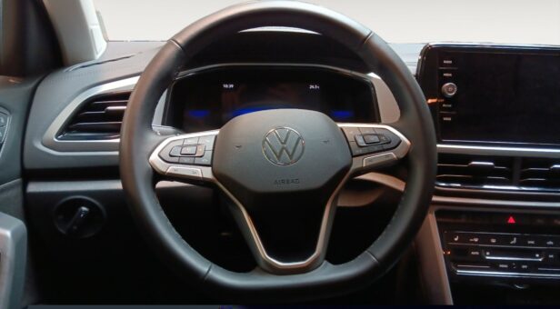 VOLKSWAGEN TROC «MáS» 2.0 TDI 85 KW (115 cv) 6 VEL.