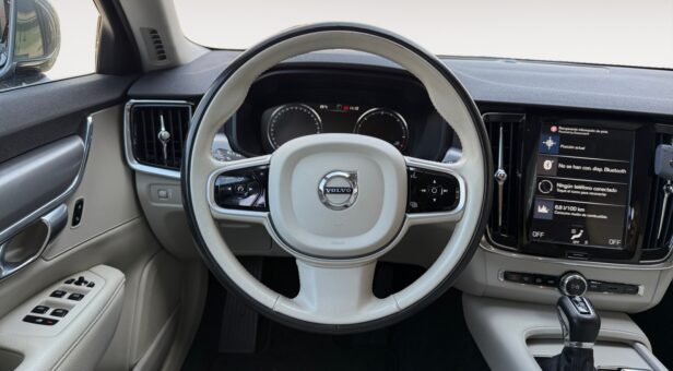 VOLVO V90 FAMILIAR 2.0 D4 INSCRIPTION AUTO 190 5p