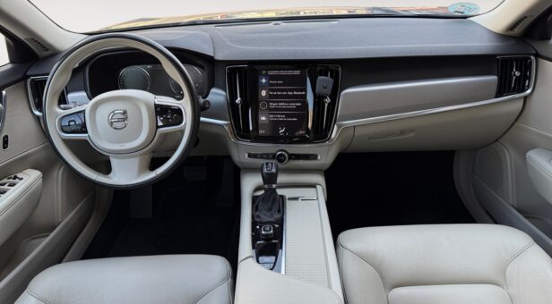 VOLVO V90 FAMILIAR 2.0 D4 INSCRIPTION AUTO 190 5p