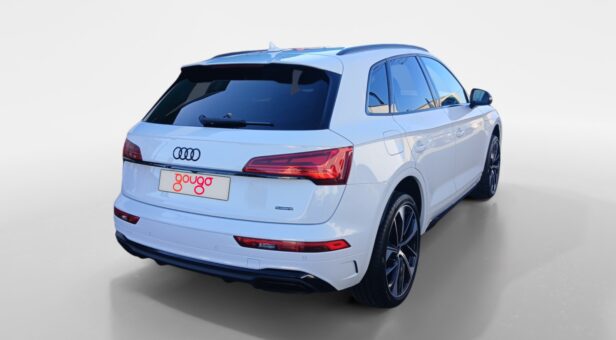 AUDI Q5 TODOTERRENO 2.0 40 TDI S TRONIC QUATTRO BLACK LINE 204 5p AUDI Q5 TODOTERRENO 2.0 40 TDI S TRONIC QUATTRO BLACK LINE 204 5p