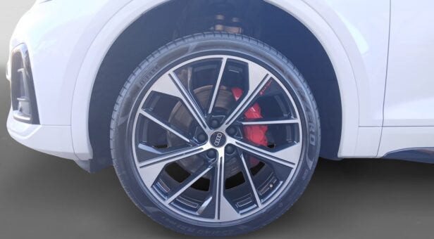 AUDI Q5 TODOTERRENO 2.0 40 TDI S TRONIC QUATTRO BLACK LINE 204 5p AUDI Q5 TODOTERRENO 2.0 40 TDI S TRONIC QUATTRO BLACK LINE 204 5p