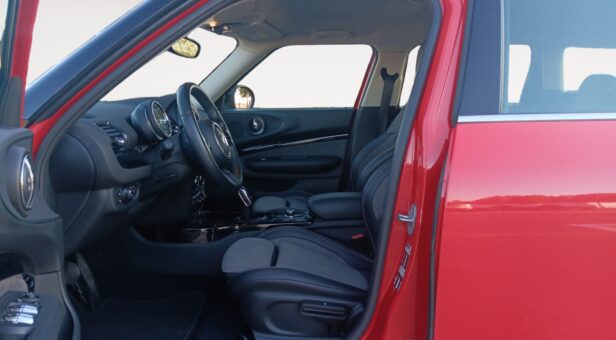 MINI CLUBMAN COOPER