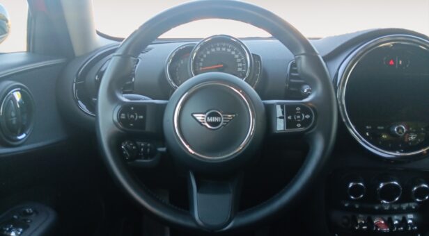 MINI CLUBMAN COOPER