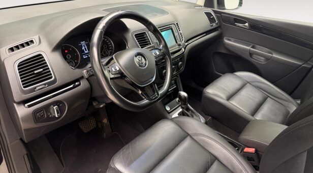 VOLKSWAGEN SHARAN MONOVOLUMEN 2.0 TDI 130KW DSG SPORT 177 5P 7 Plazas