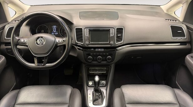 VOLKSWAGEN SHARAN MONOVOLUMEN 2.0 TDI 130KW DSG SPORT 177 5P 7 Plazas