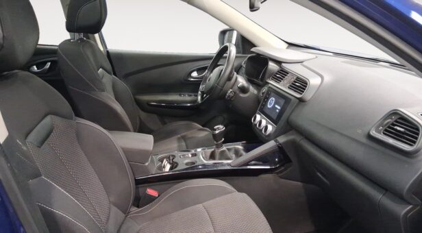 RENAULT KADJAR BERLINA CON PORTON 1.3 TCE LIFE 103KW 140 5p