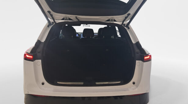 X-PENG X-PENG G9 XPENG G9 Standar Range RWD X-PENG X-PENG G9 XPENG G9 Standar Range RWD